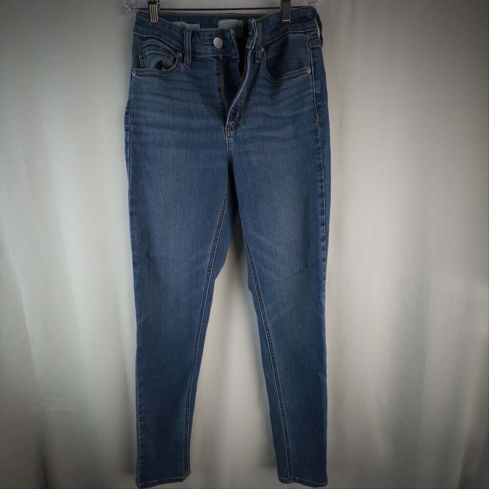 Universal Thread High Rise Everyday Skinny Jeans Size 6R Blue Denim